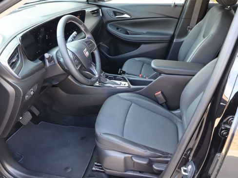 Used 2024 Buick Encore GX Preferred FWD image 15