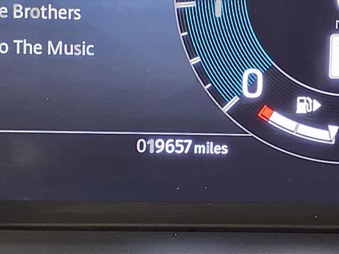 Used 2023 Land Rover Discovery HSE R-Dynamic image 34