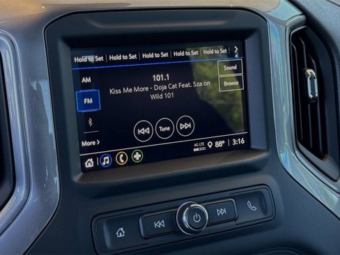 Used 2024 GMC Sierra 3500 Pro image 15