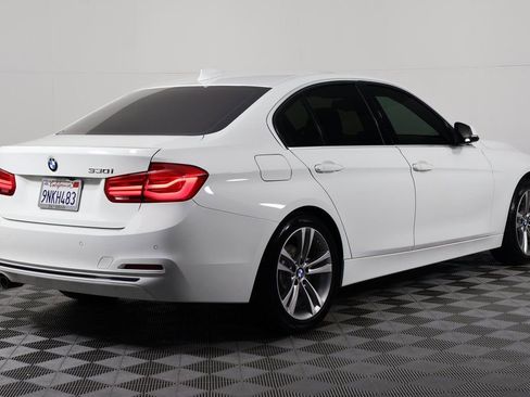 Used 2018 BMW 330i Sedan RWD image 4