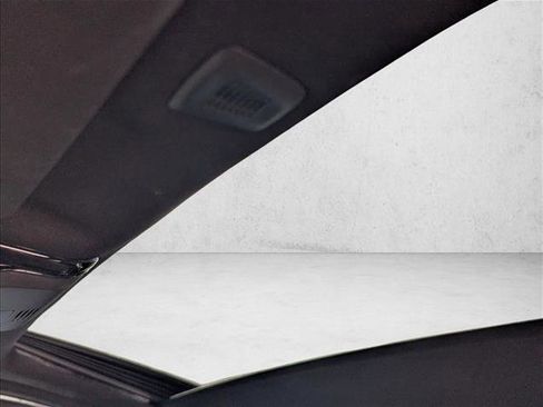 Certified 2023 BMW 530i w/ Convenience Package image 8