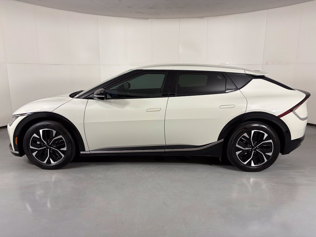 Used 2023 Kia EV6 Wind AWD/4WD image 5