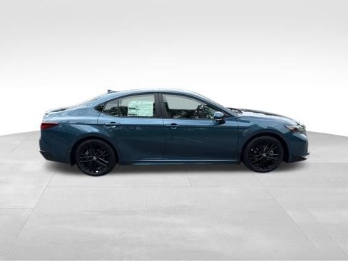 New 2026 Toyota Camry SE image 6