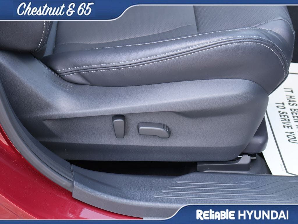Used 2025 Subaru Outback Limited AWD/4WD image 10