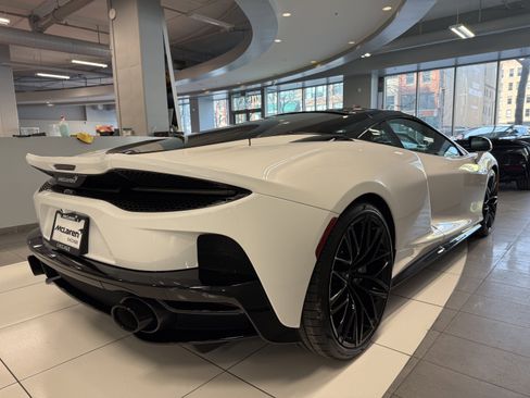 New 2026 McLaren GTS RWD image 4