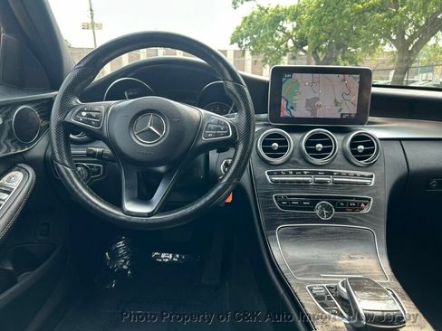 Used 2018 Mercedes-Benz C 300 4MATIC Sedan image 41