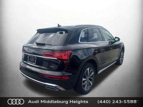 Used 2023 Audi Q5 2.0T Premium w/ Convenience Package image 7