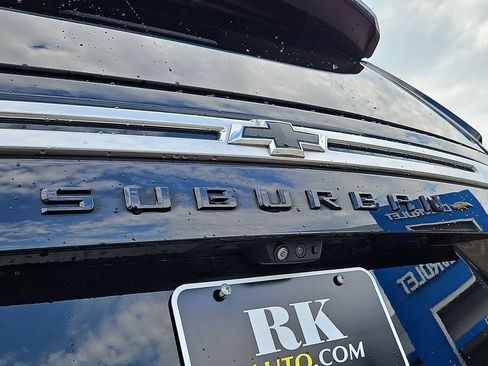Certified 2024 Chevrolet Suburban High Country w/ Premium Package 2 AWD/4WD image 32