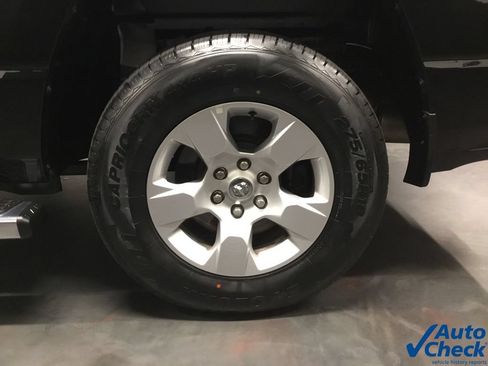 Used 2020 RAM 1500 Big Horn AWD/4WD image 25