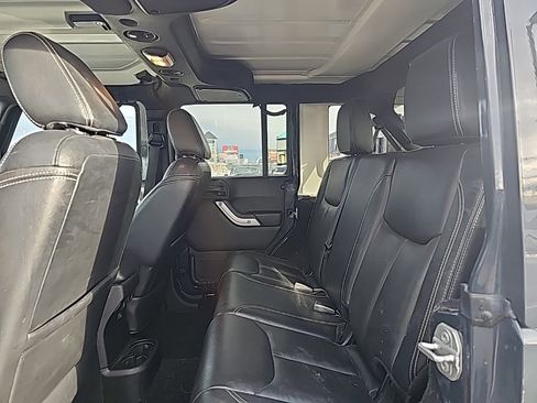Used 2016 Jeep Wrangler Unlimited Sahara w/ Connectivity Group image 13