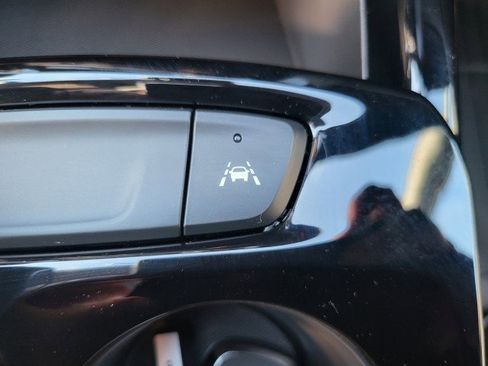 New 2026 Chevrolet Trax RS w/ Driver Confidence Package image 30