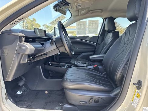 Used 2025 Ford Mustang Mach-E Select w/ Comfort Package Lite image 22