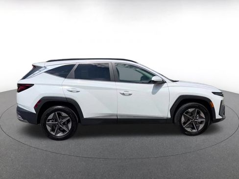 Used 2026 Hyundai Tucson SEL AWD/4WD image 16