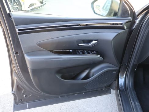 Used 2024 Hyundai Tucson Limited image 21