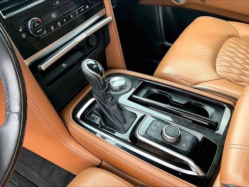 Used 2024 INFINITI QX80 Sensory AWD/4WD image 13