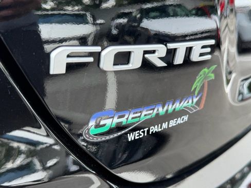 Used 2024 Kia Forte LXS w/ LXS Technology Package FWD image 45
