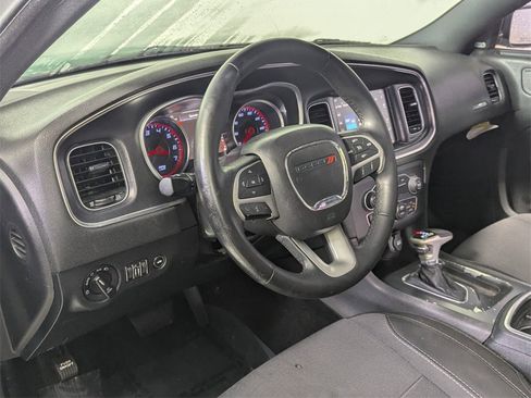 Used 2015 Dodge Charger SXT image 11