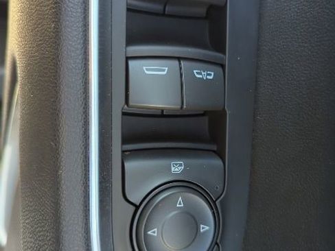 Used 2025 Chevrolet Silverado 2500 LT w/ Convenience Package image 14