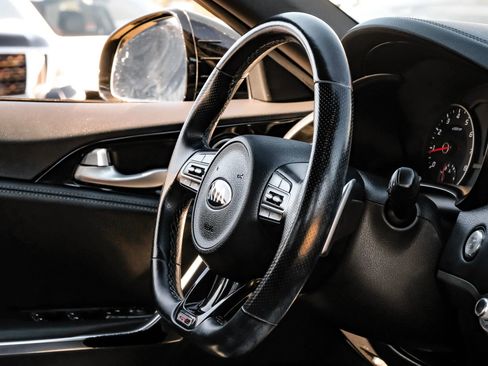 Used 2021 Kia Stinger GT-Line image 13