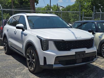 Used 2025 Kia Sorento EX