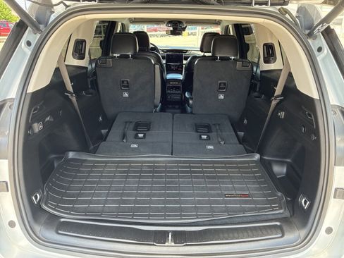 Used 2023 Jeep Grand Cherokee L Limited w/ Trailer Tow Group (B) AWD/4WD image 5