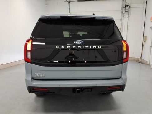 Certified 2025 Ford Expedition Active AWD/4WD image 4