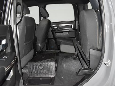 Used 2022 RAM 1500 Classic Warlock w/ Ceramic Grey Warlock Package AWD/4WD image 32
