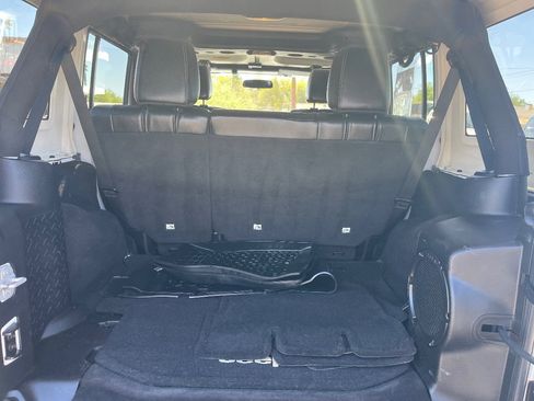 Used 2012 Jeep Wrangler Unlimited Sahara w/ Connectivity Group AWD/4WD image 29