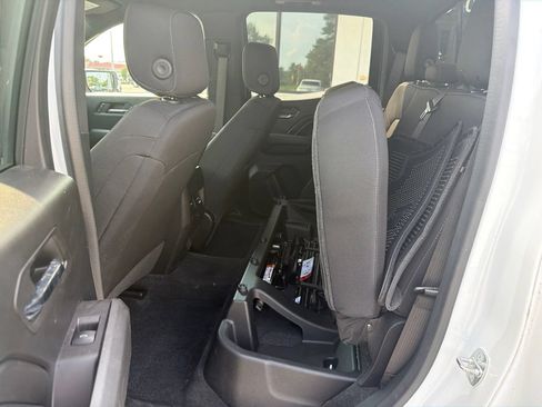 Used 2023 Chevrolet Colorado LT w/ LT Convenience Package II RWD image 6