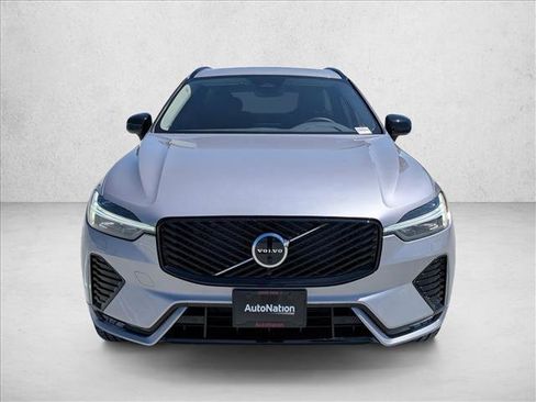 New 2026 Volvo XC60 B5 Plus w/ Climate Package AWD/4WD image 5