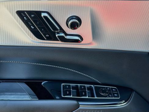 Used 2024 Cadillac Lyriq Tech RWD image 22