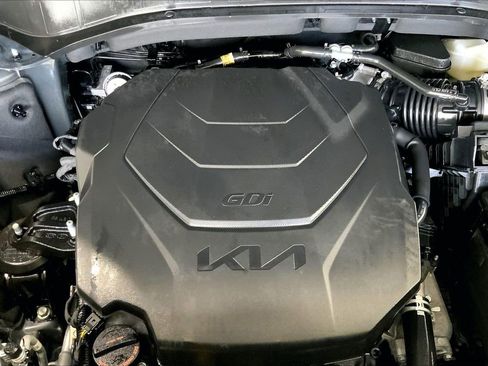 Used 2025 Kia Telluride S image 31