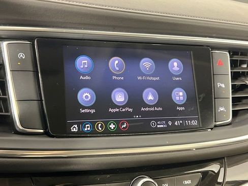 Used 2023 Buick Enclave Essence image 31