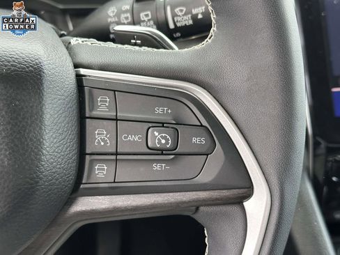Used 2023 Jeep Grand Cherokee L Limited w/ Luxury Tech Group II AWD/4WD image 21