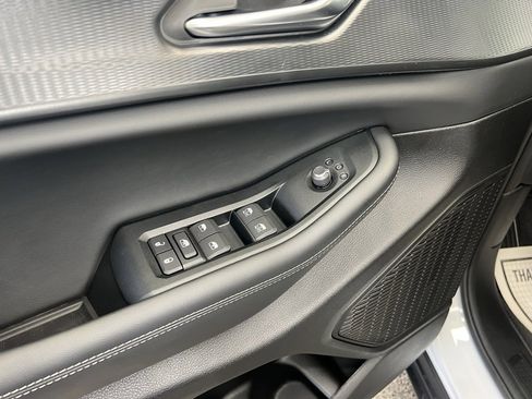 New 2025 Jeep Grand Cherokee L Laredo image 17