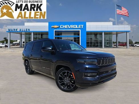 Used 2024 Jeep Grand Wagoneer L Series II w/ Quick Order Packagew 28T AWD/4WD image 1