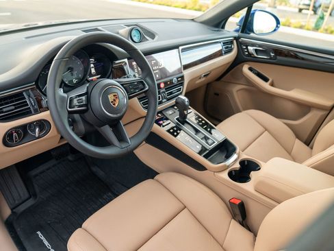 New 2026 Porsche Macan S image 4