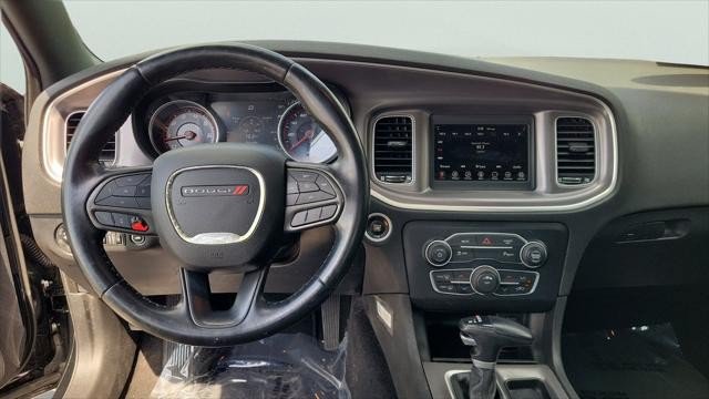 Used 2022 Dodge Charger SXT RWD image 7