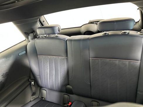 Used 2025 MINI Cooper 2-Door Hardtop image 23