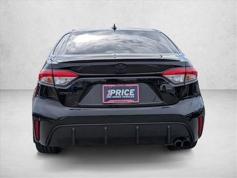 Used 2023 Toyota Corolla SE FWD image 7