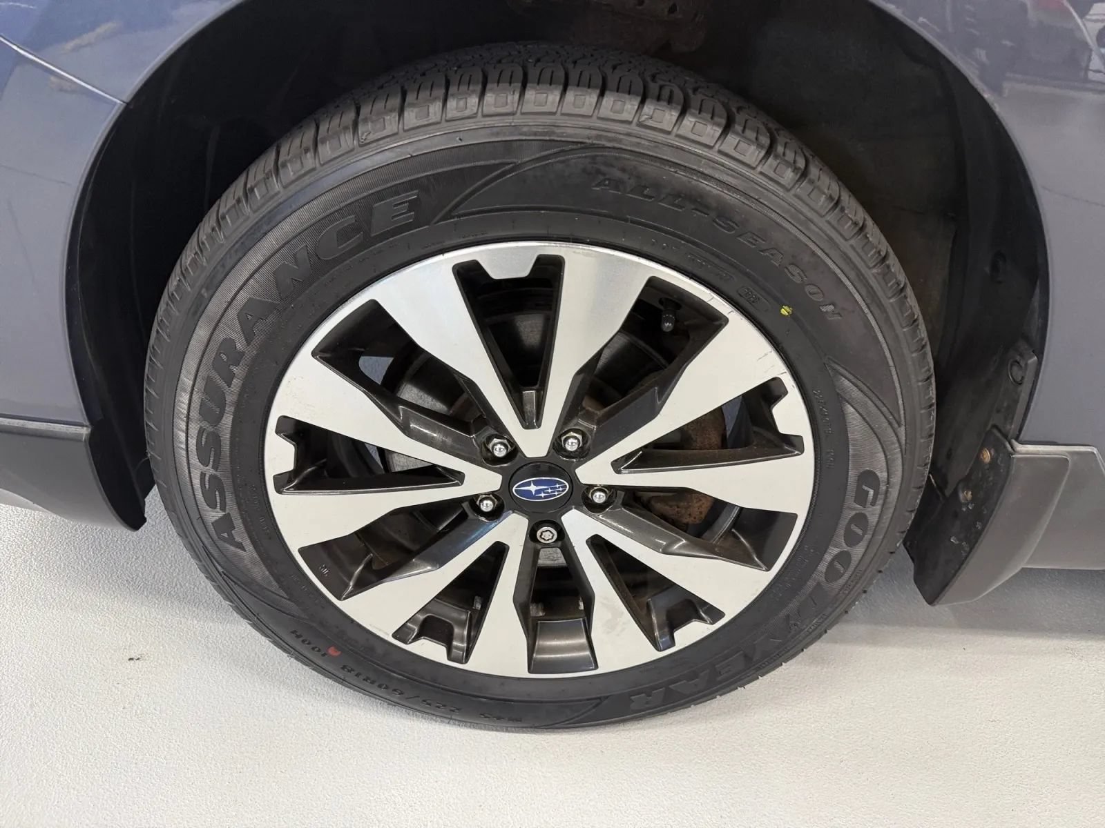 Used 2017 Subaru Outback 3.6R Limited AWD/4WD image 36