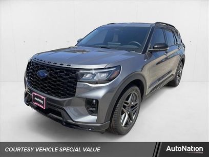 New 2025 Ford Explorer ST-Line w/ Premium Package