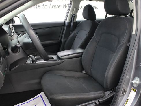 Used 2024 Nissan Sentra S FWD image 13