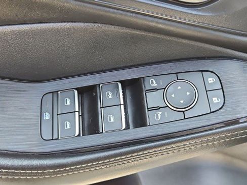 Used 2023 Nissan Rogue SL w/ SL Premium Package FWD image 24