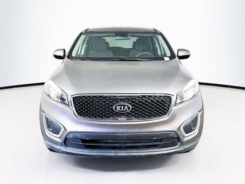 Used 2016 Kia Sorento L image 6