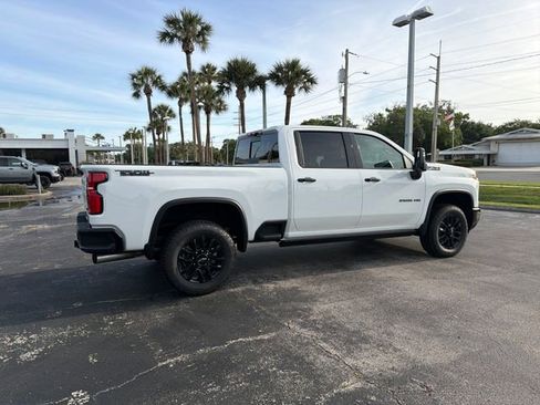 New 2026 Chevrolet Silverado 2500 LTZ w/ LTZ Plus Package AWD/4WD image 16