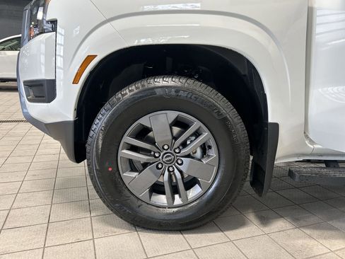 New 2026 Nissan Frontier SV w/ SV Convenience Package image 13