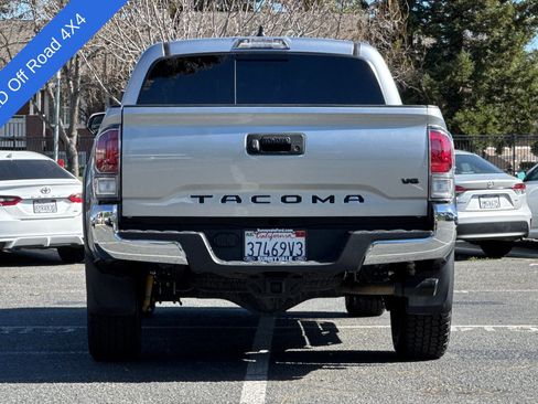Used 2023 Toyota Tacoma TRD Off-Road w/ Black Out Package (TMS) image 5