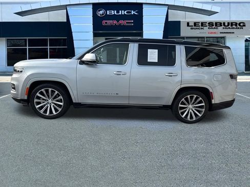 Used 2022 Jeep Grand Wagoneer Series I w/ Flexible Seating Group AWD/4WD image 4