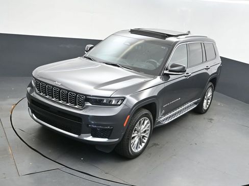 Used 2022 Jeep Grand Cherokee L Summit w/ Advanced Protech Group IV image 35